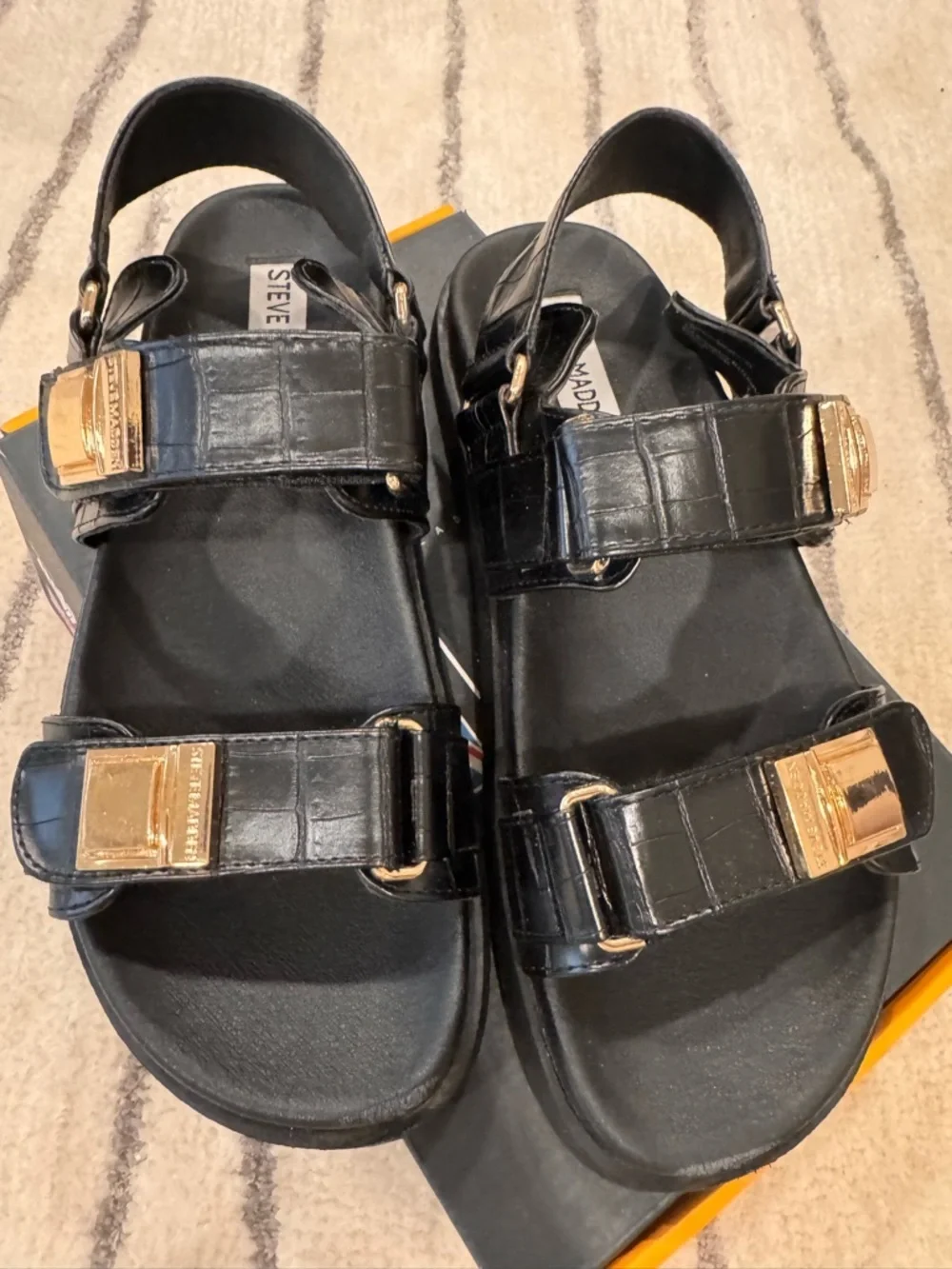 Steve Madden croc embossed